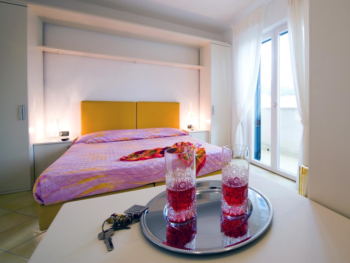 Oliveto A Mare - Suite & Apartment Ascea Exterior photo